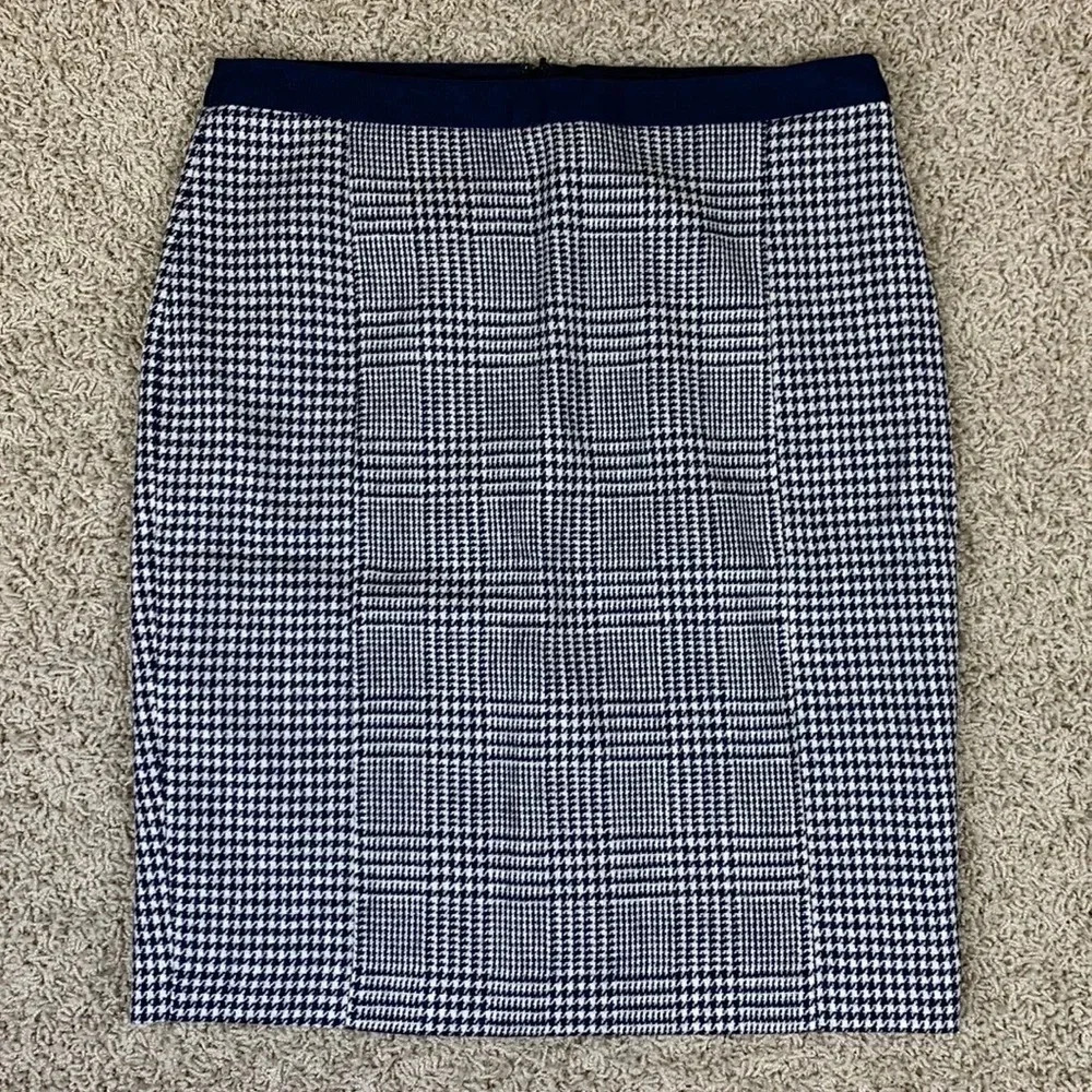 Boden navy and white tweed 100% wool pencil skirt sz 10
